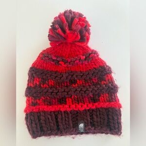 The north face nanny knit beanie, chunky Pom Pom